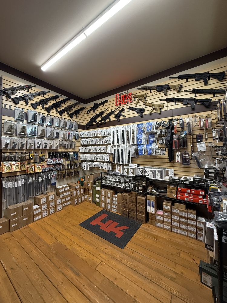H&K accessories room